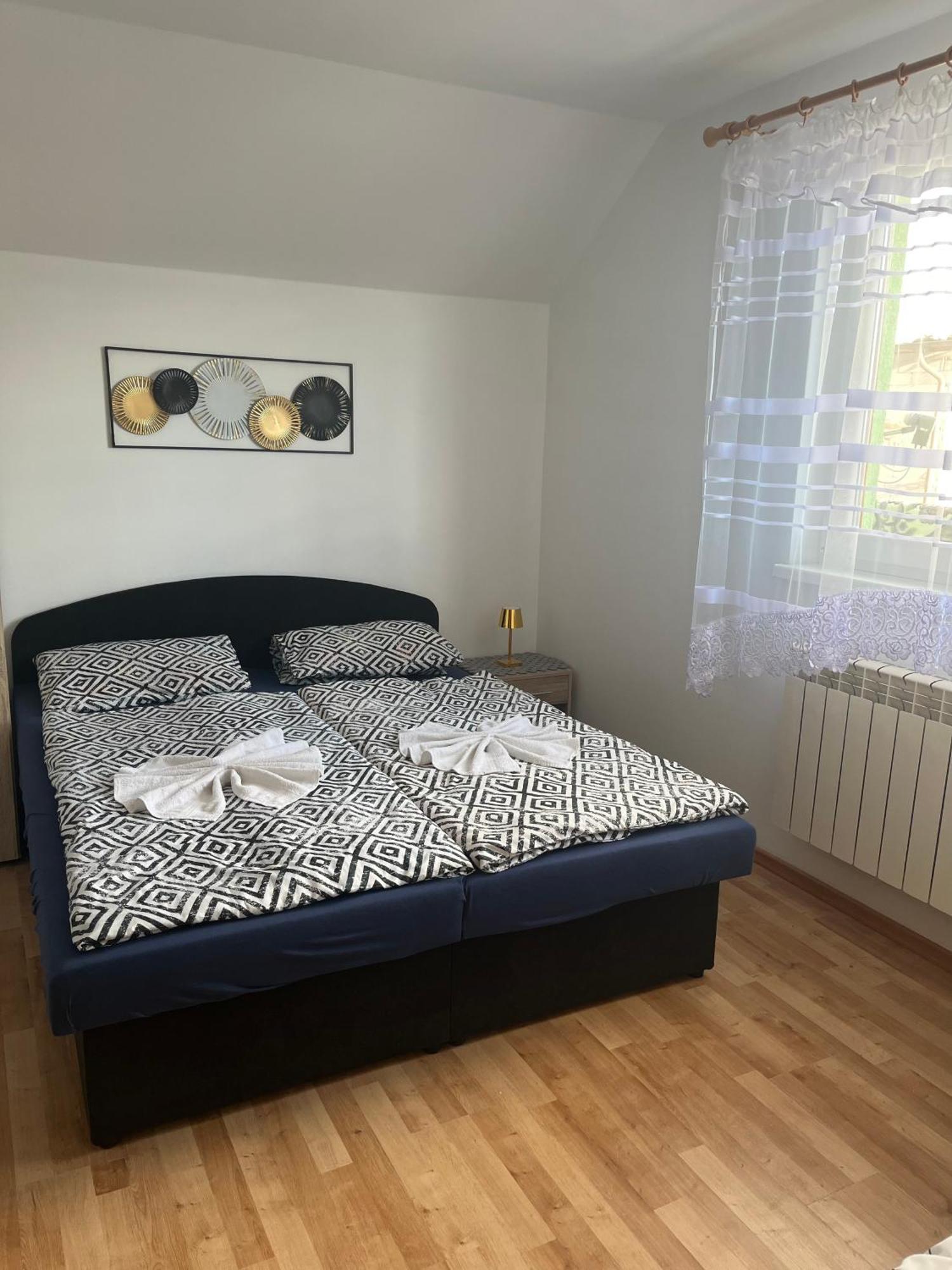 Homestay Renata Nova Lesna Bagian luar foto