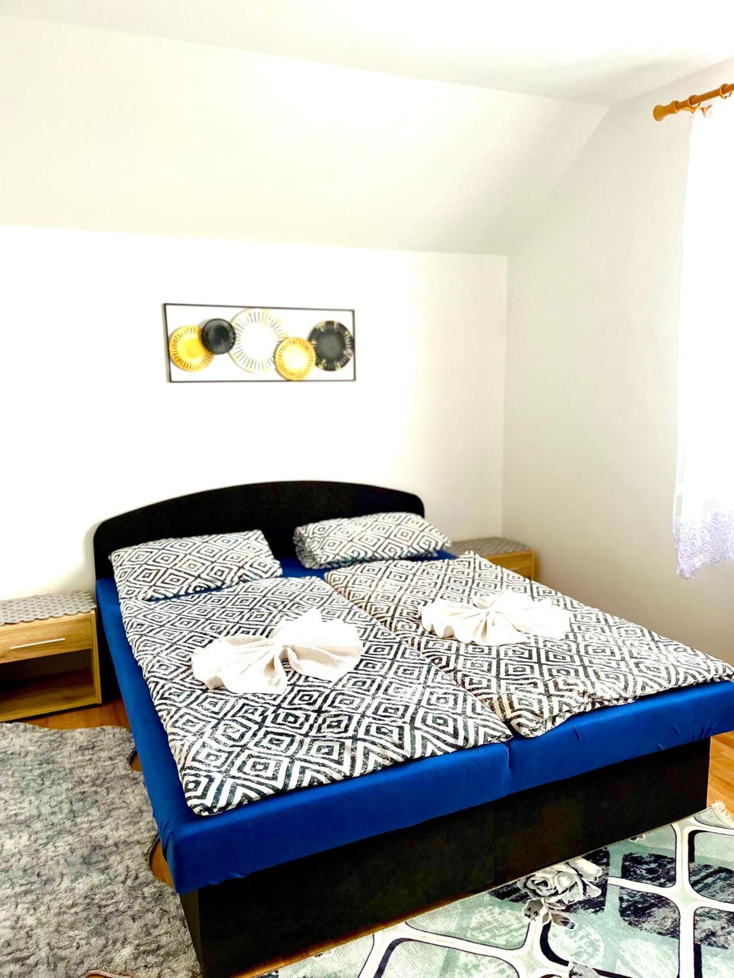 Homestay Renata Nova Lesna Bagian luar foto