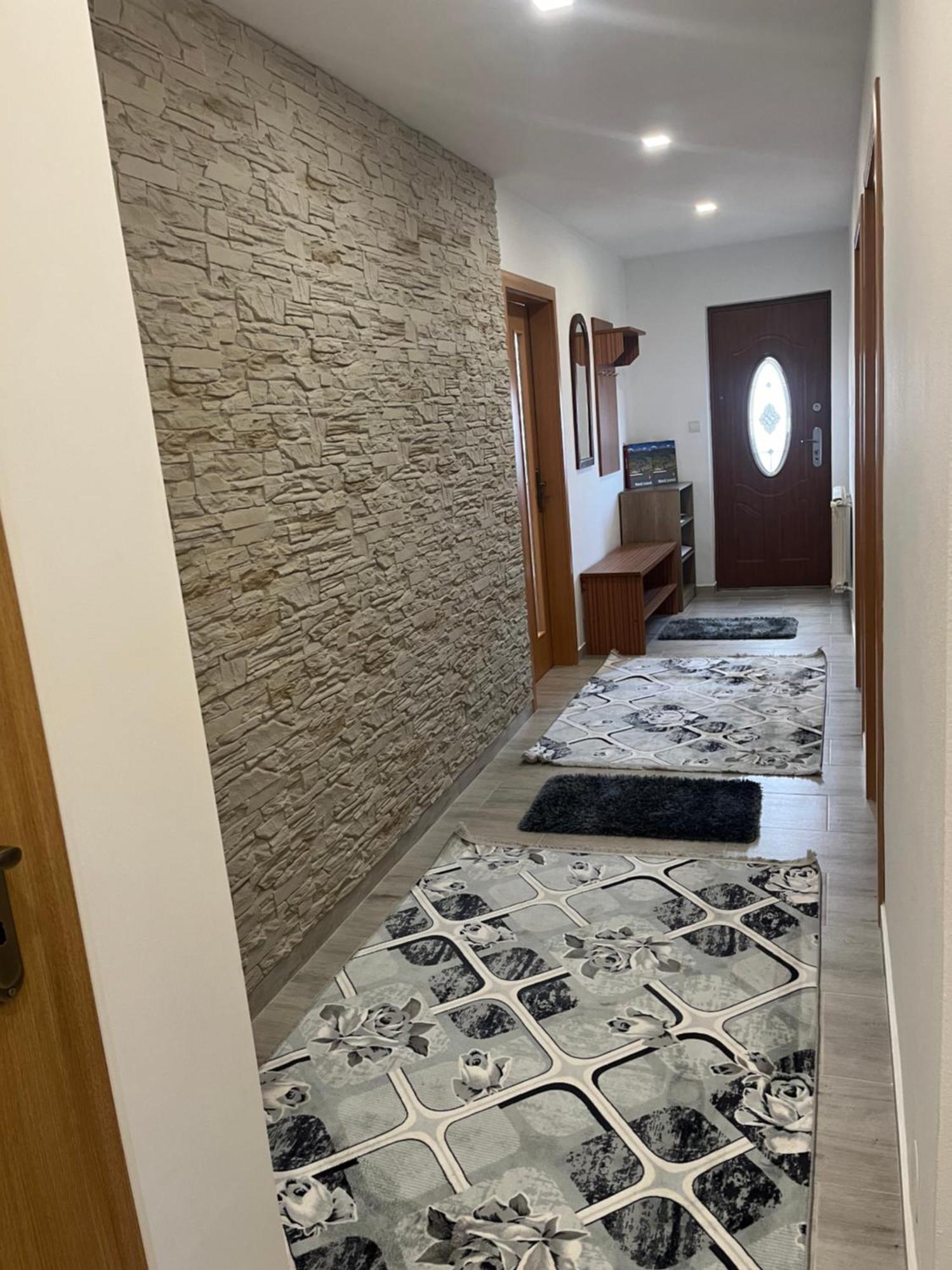 Homestay Renata Nova Lesna Bagian luar foto