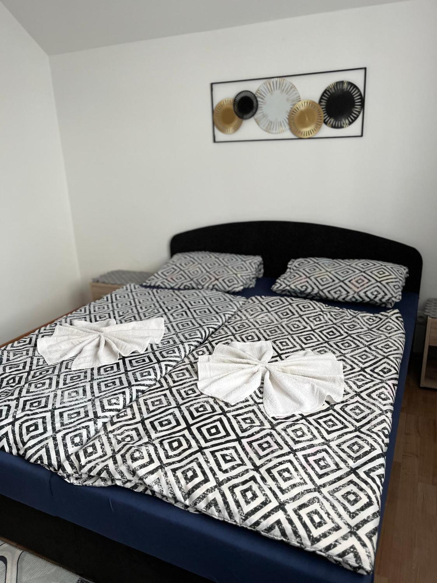 Homestay Renata Nova Lesna Bagian luar foto
