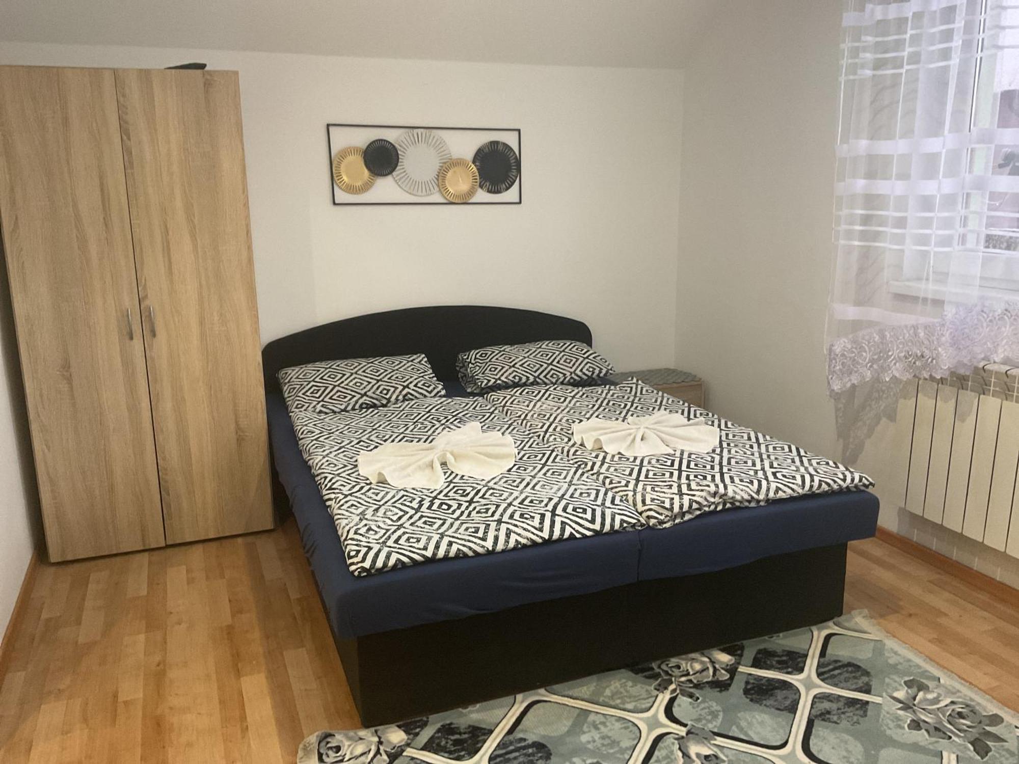 Homestay Renata Nova Lesna Bagian luar foto