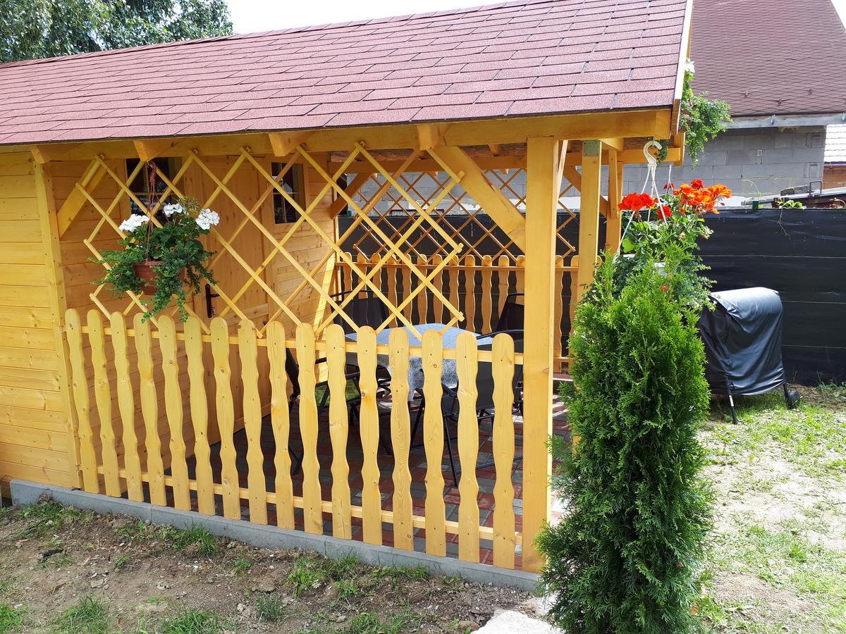 Homestay Renata Nova Lesna Bagian luar foto