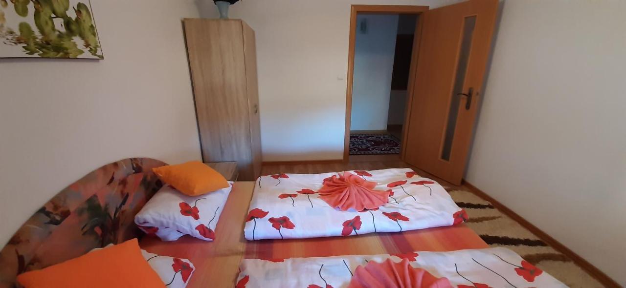 Homestay Renata Nova Lesna Bagian luar foto